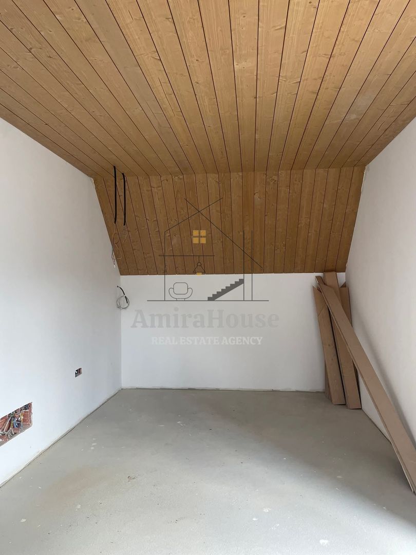 6 Case de vacanta localitatea Marisel jud Cluj la drumul Judetean DJ107P - Poză 14