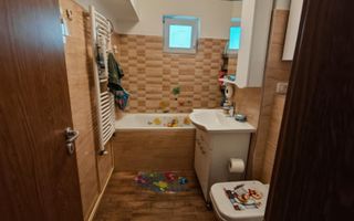 Apartament 4 camere decomandat, etaj 2, zona Steaua. - Poză 9