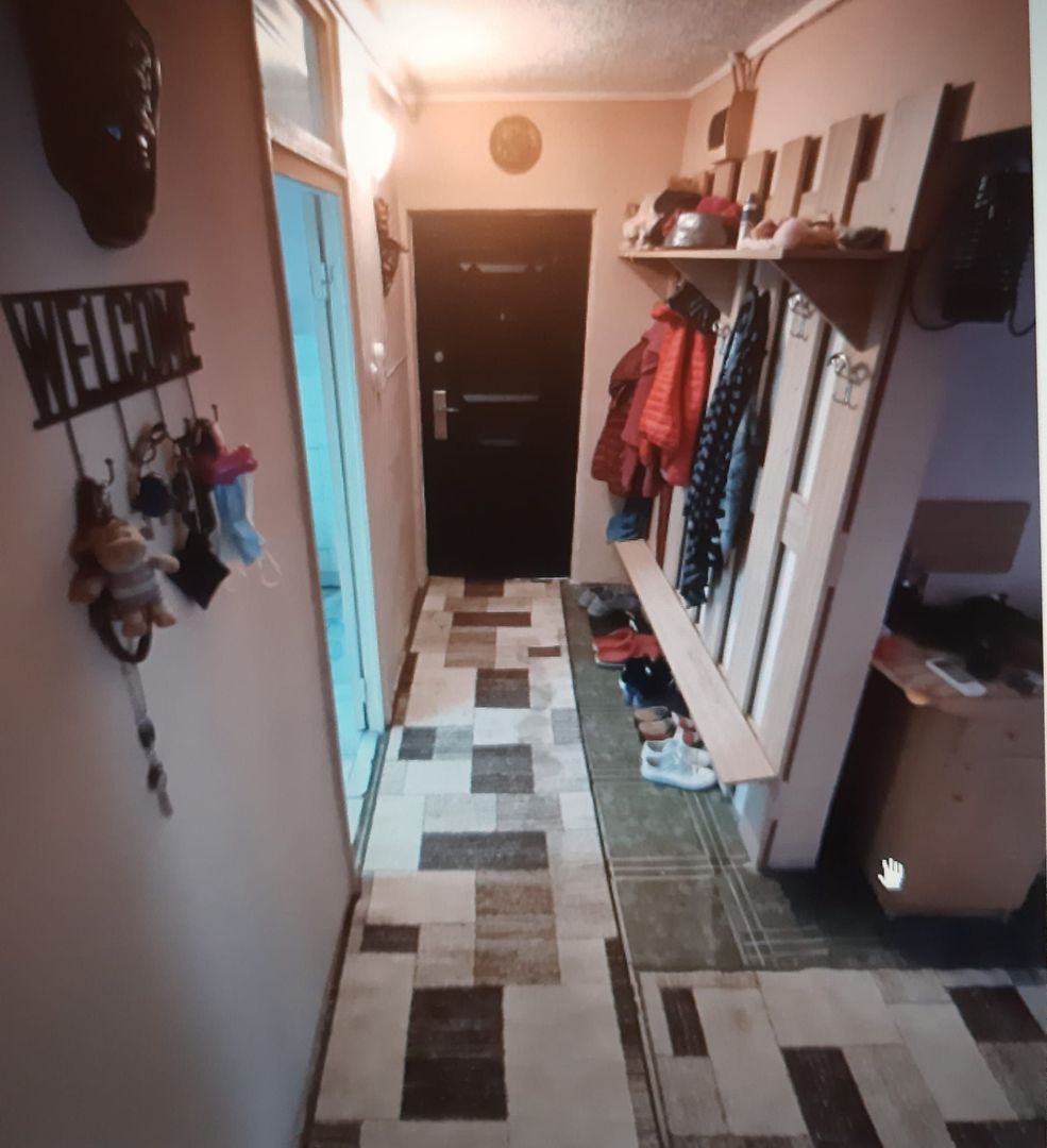 Ag EUROPA vinde apt. cu 3 camere la etajul 4 in Micro 16. - Poză 2