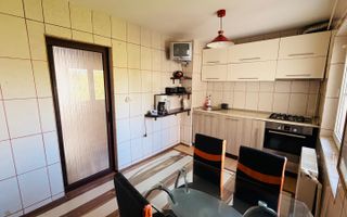 Apartament 3 camere IC Frimu in IFR, strada Nae Leonard Bloc R - Poză 3