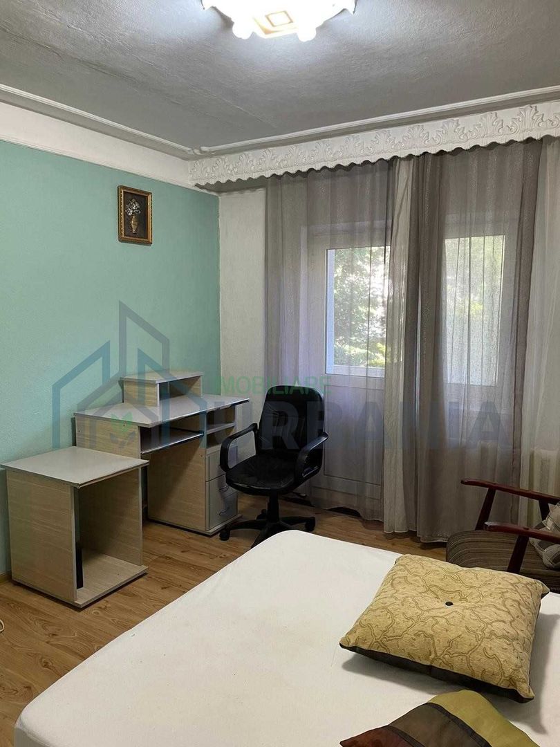 Cameră de închiriat – caut coleg de apartament, etaj 1, cu balcon - Poză 1