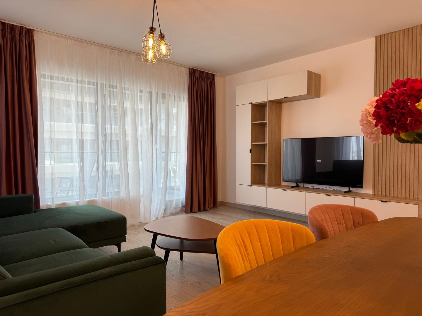 2 camere | prima inchiriere  | 60mp utili | vedere libera - Poză 1