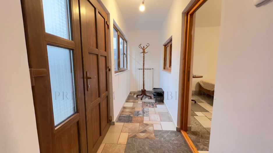 Casă renovată 2025 de vânzare în Cireșoaia - Poză 3