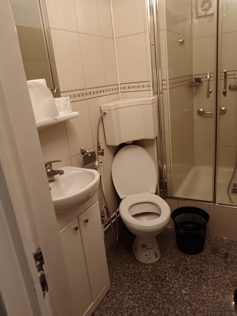 Apartament elegant I Piață Universitatii I 106 MP I 5 minute Metrou - Poză 8