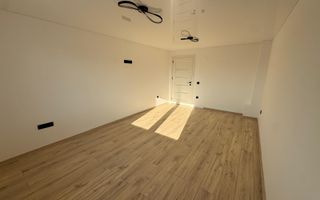 Casa moderna constructie noua 195 mp utili si 100 mp curte Sura Mare - Poză 8