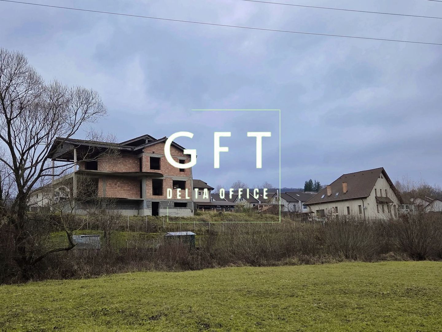 Casă la roșu de vânzare – Valea Ghinzii, Bistrița • 381 mp + teren 900 mp - Poză 2