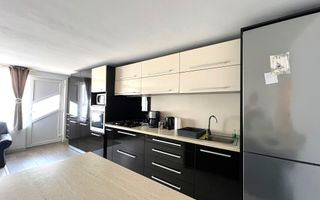 3 camere, Europa, Eugen Ionesco, Golden Tulip, Observatorului, Lunii - Poză 4