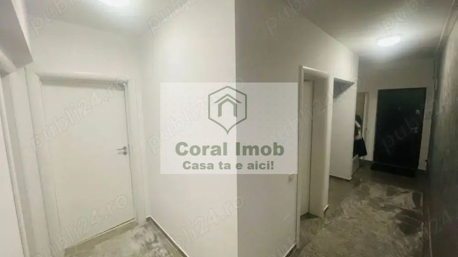Vand apartament 3 camere - Poză 2