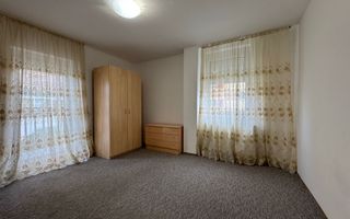 Apartment cu 3 camere cu scara interioara si garaj, Tolstoi - Poză 7