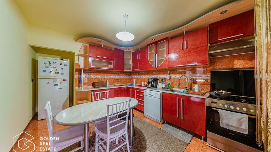 Vila de lux, D+P+E+M, Gradiste, la cheie, 300mp, 6 camere, teren 580mp - Poză 6