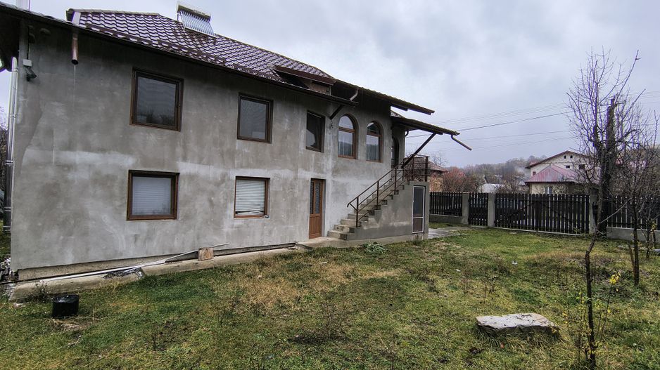 Casa de vânzare în Malu cu Flori- liniște, natura și aer curat! - Poză 16