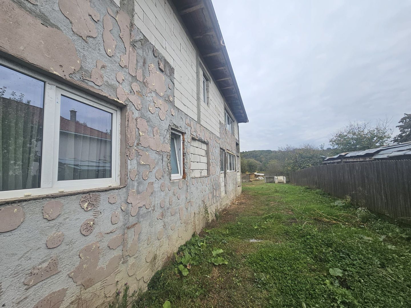 Casă nouă P+1 de vânzare în Bogați, zonă pitorească - Poză 15