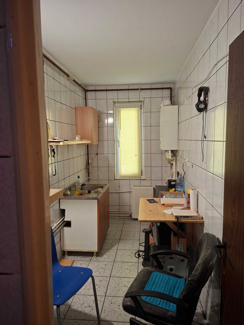 Garsonieră 34 mp | centrală proprie | intrare separată |bloc 1986 - Poză 5