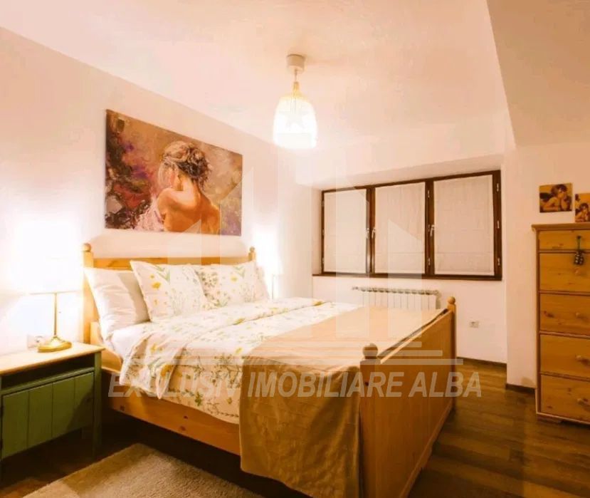 Apartament cu 3 camere de vanzare, Centru - Poză 5