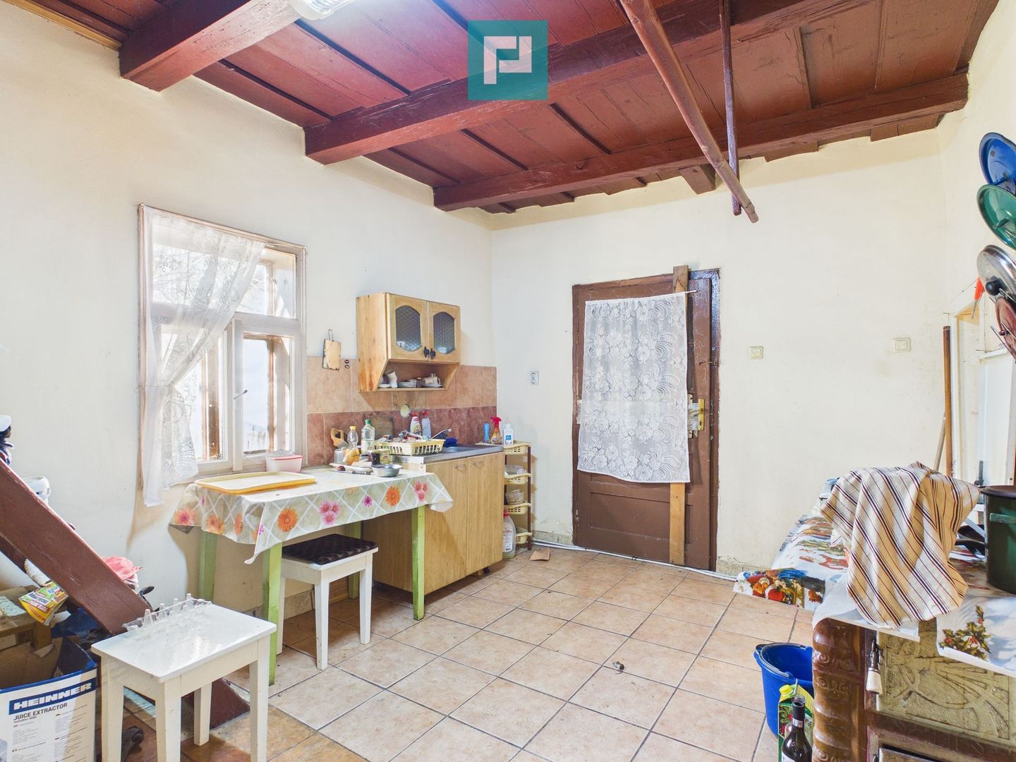 Casă cu 5 camere în zonă pitorească la Arăneag - Poză 5