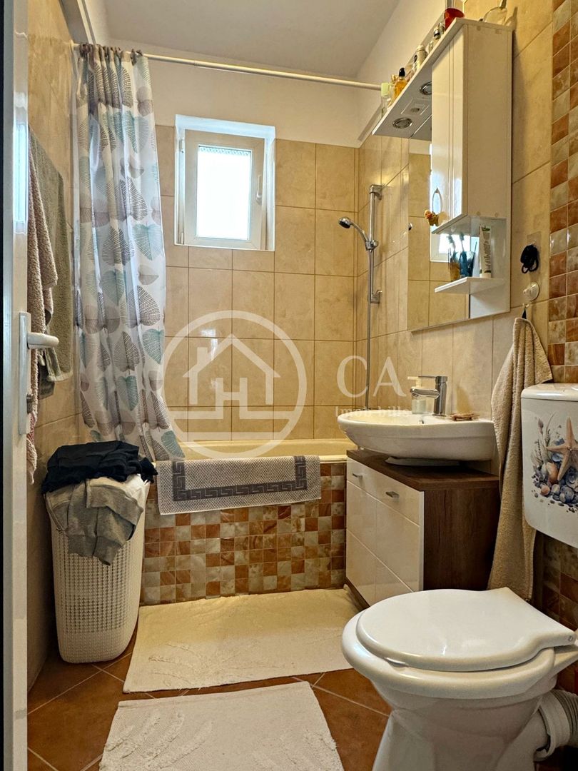 Apartament de vânzare cu 3 camere in zona Dacia, Oradea - Poză 9