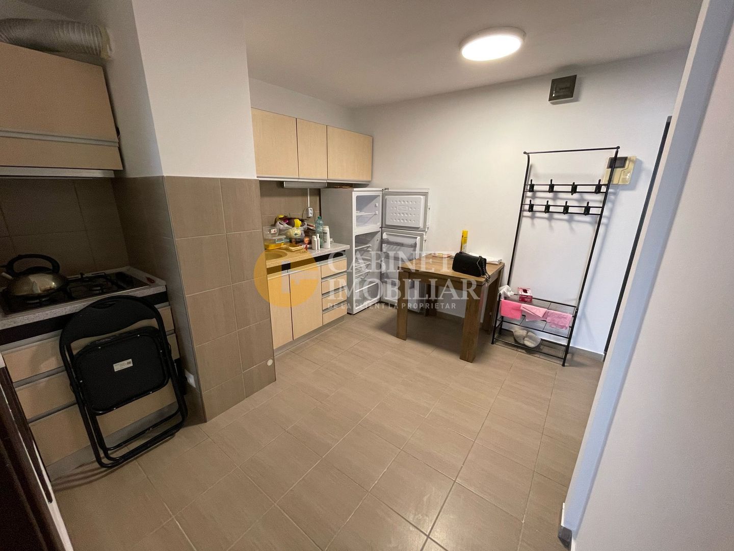 Chirie - 2 camere - Podu Ros + Boxă - Poză 4