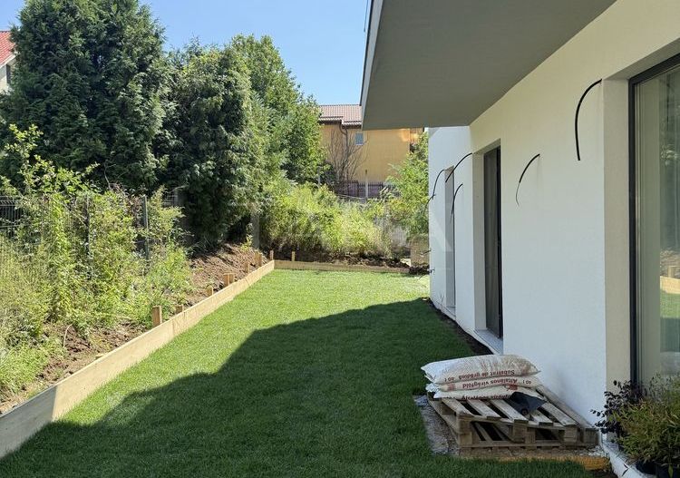 Apartament premium cu 3 camere, grădină 150 mp, lângă parc și pădure. - Poză 1