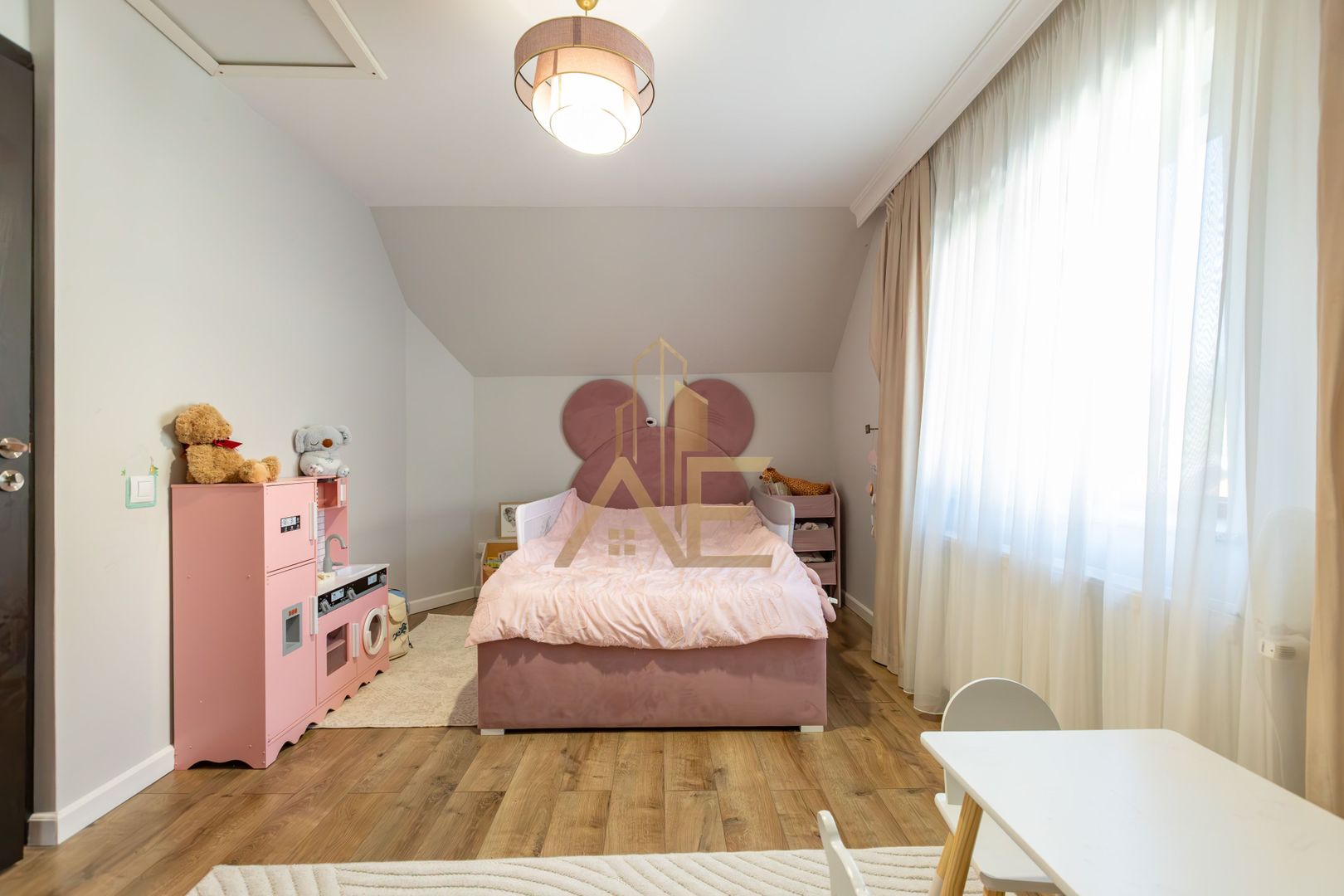 Casă superbă pentru familie în Lilieci – 133 mp utili, 500 mp teren - Poză 25