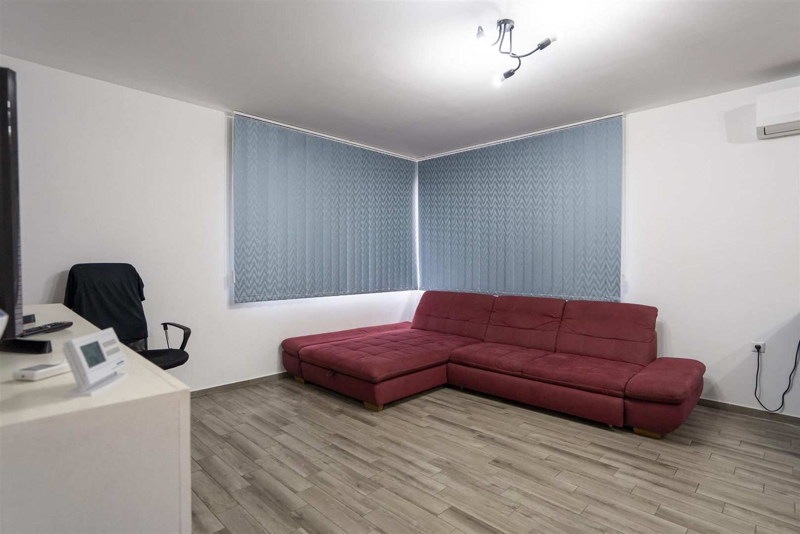 Casa Santandrei 4 camere 2 bai - Poză 2