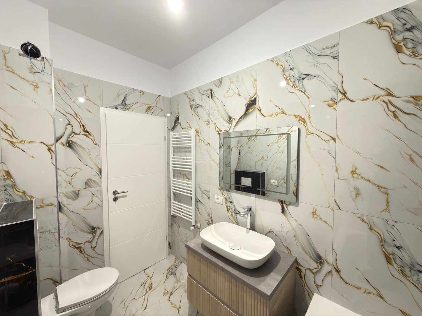 Bloc la asfalt. Etaj 1. Loc de parcare. - Poză 5