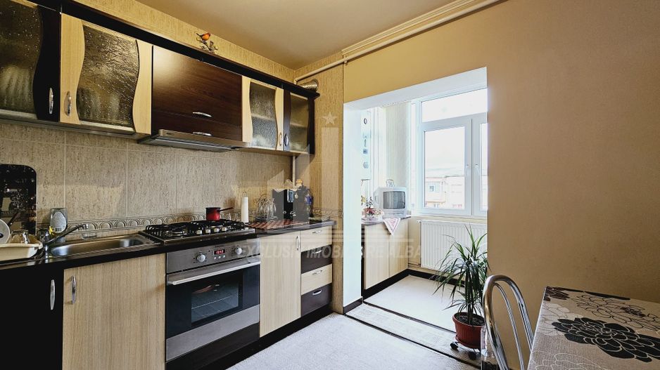 Apartament cu 3 camere decomandate, Ampoi 3 - Poză 2