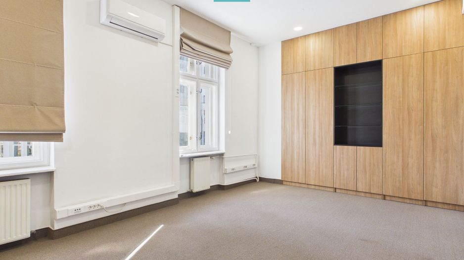 Birouri Ultracentrale, 154 mp, Parcare cu bariera - Poză 3