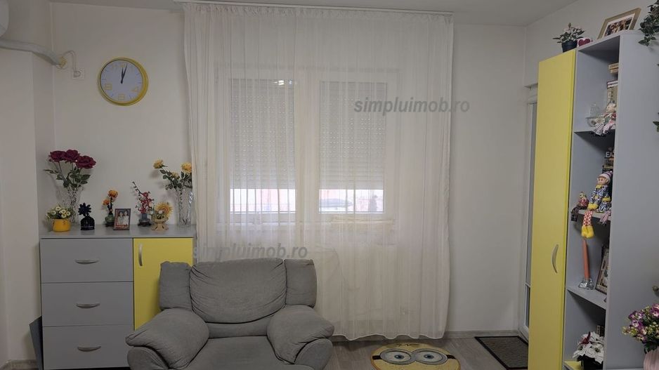 Decomandat Bloc Nou Centrala Proprie 2 Camere Titan - Poză 3