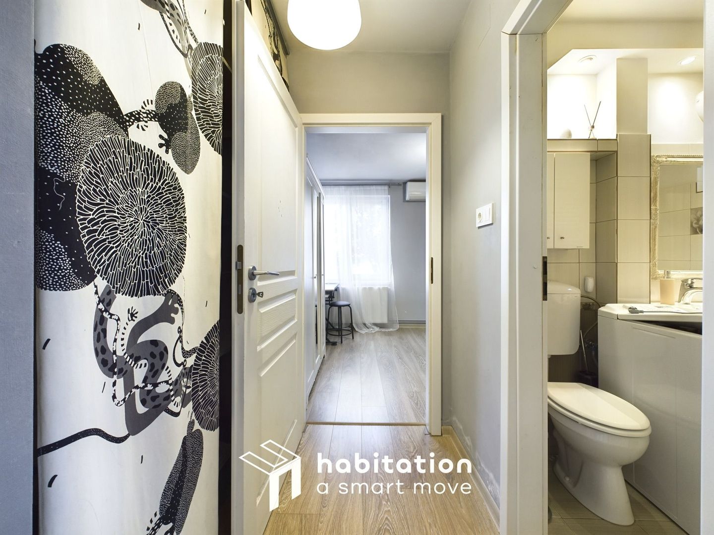 Tur virtual- 2 camere, primitor si luminos, cu garaj, in zona Centrala - Poză 21