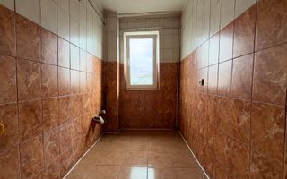 Apartament 3 camere Milcov - Poză 3