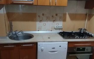 BRASADAS vinde ap 3 cam etaj 1/4 Carpati 1. - Poză 2