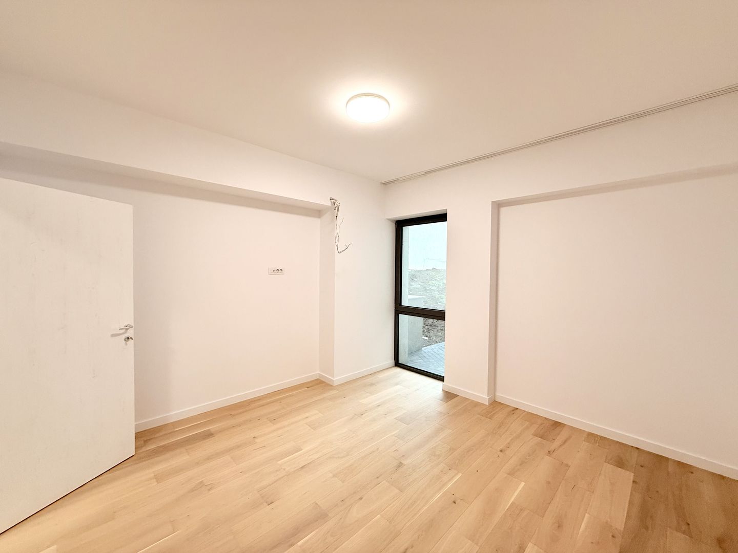 Tribunal Bulevardul Unirii 2 camere 147 mp 60 utili terasa 6 mp curte 81 mp 2025 - Poză 5