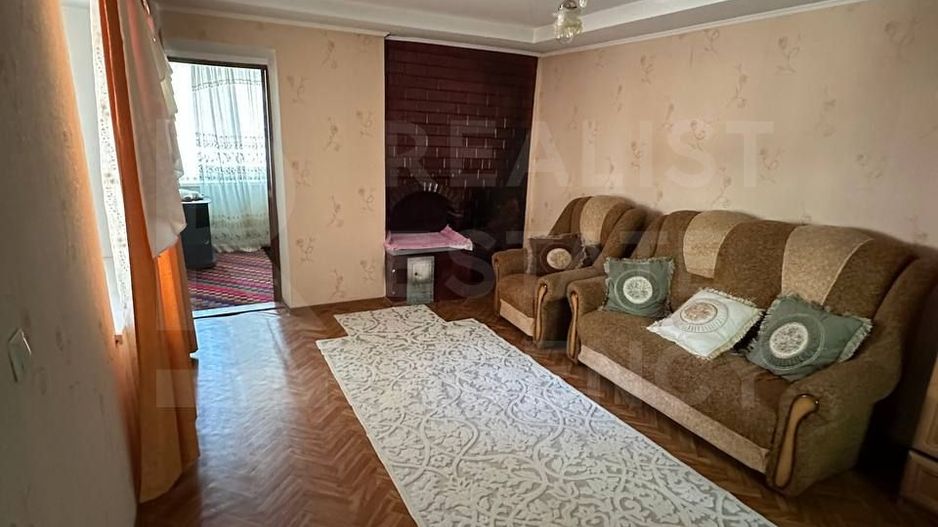 Vânzare 2 case pe un teritoriu, situată pe satul. Marandeni. - Poză 5