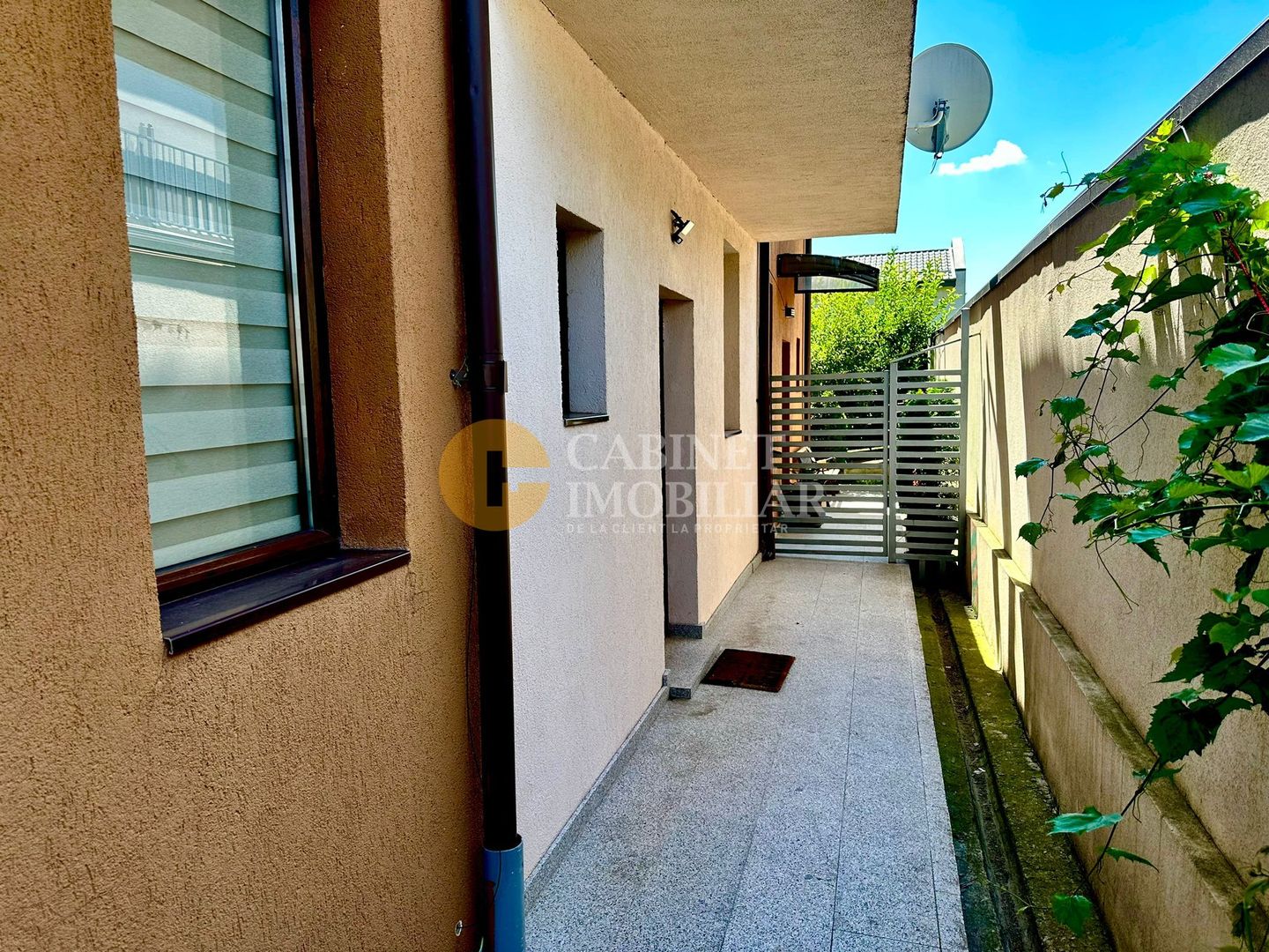 Casa Triplex Rediu Complet Mobilat - Poză 15