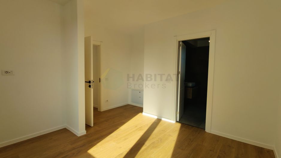 Apartament cu gradina proprie, doua locuri de parcare, gata de mutat - Poză 12