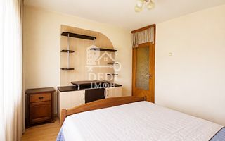 Apartament 3 camere de vânzare in zona Decebal, Oradea - Poză 3