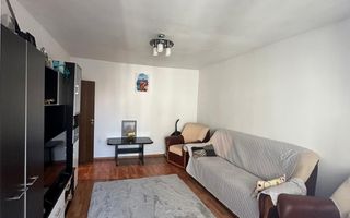 Apartament 3 camere | Etaj 3 | Balcon | Pivnita | V Aaron - Poză 1