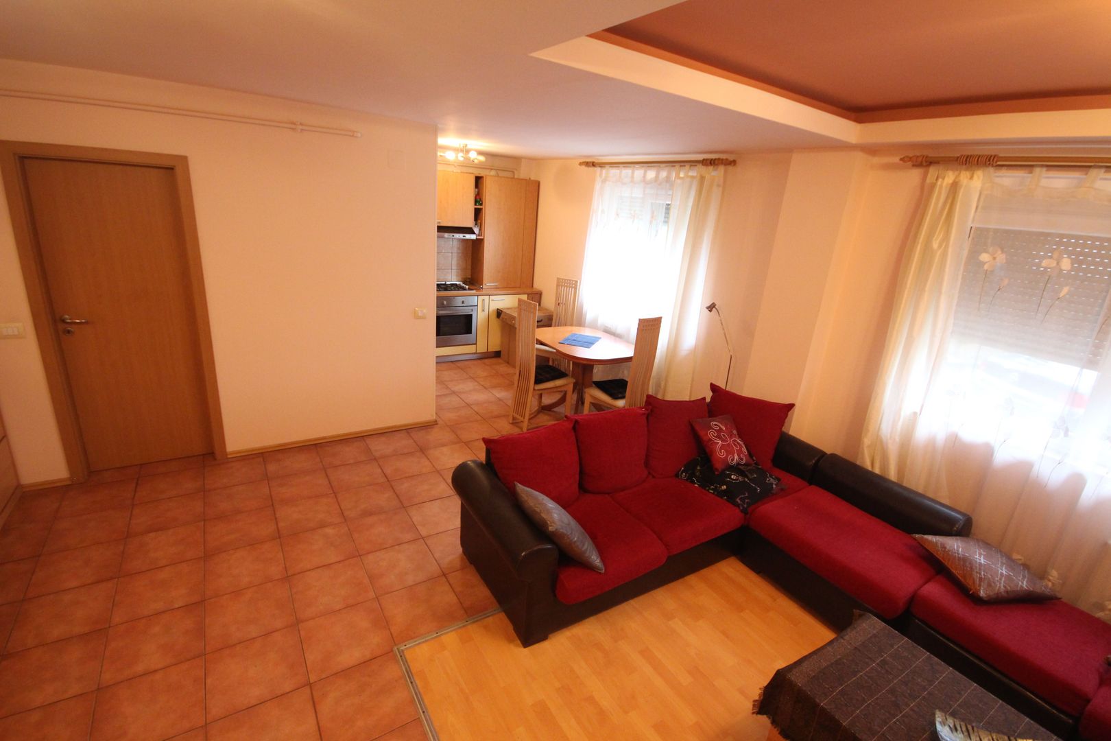 Apt cu  scara interioara  langa Kaufland Dumbravita - Poză 20