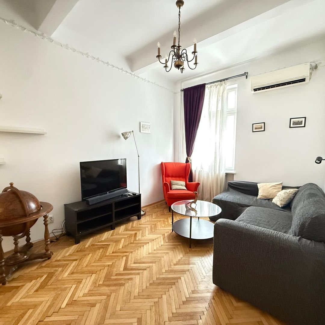APARTAMENT 2 CAMERE | ZONĂ ULTRACENTRALĂ | PARCARE CURTE PRIVATĂ | - Poză 1