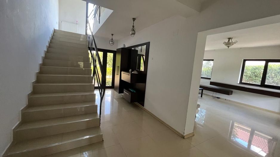 Vila de inchiriat in zona Ghiroda - Poză 3