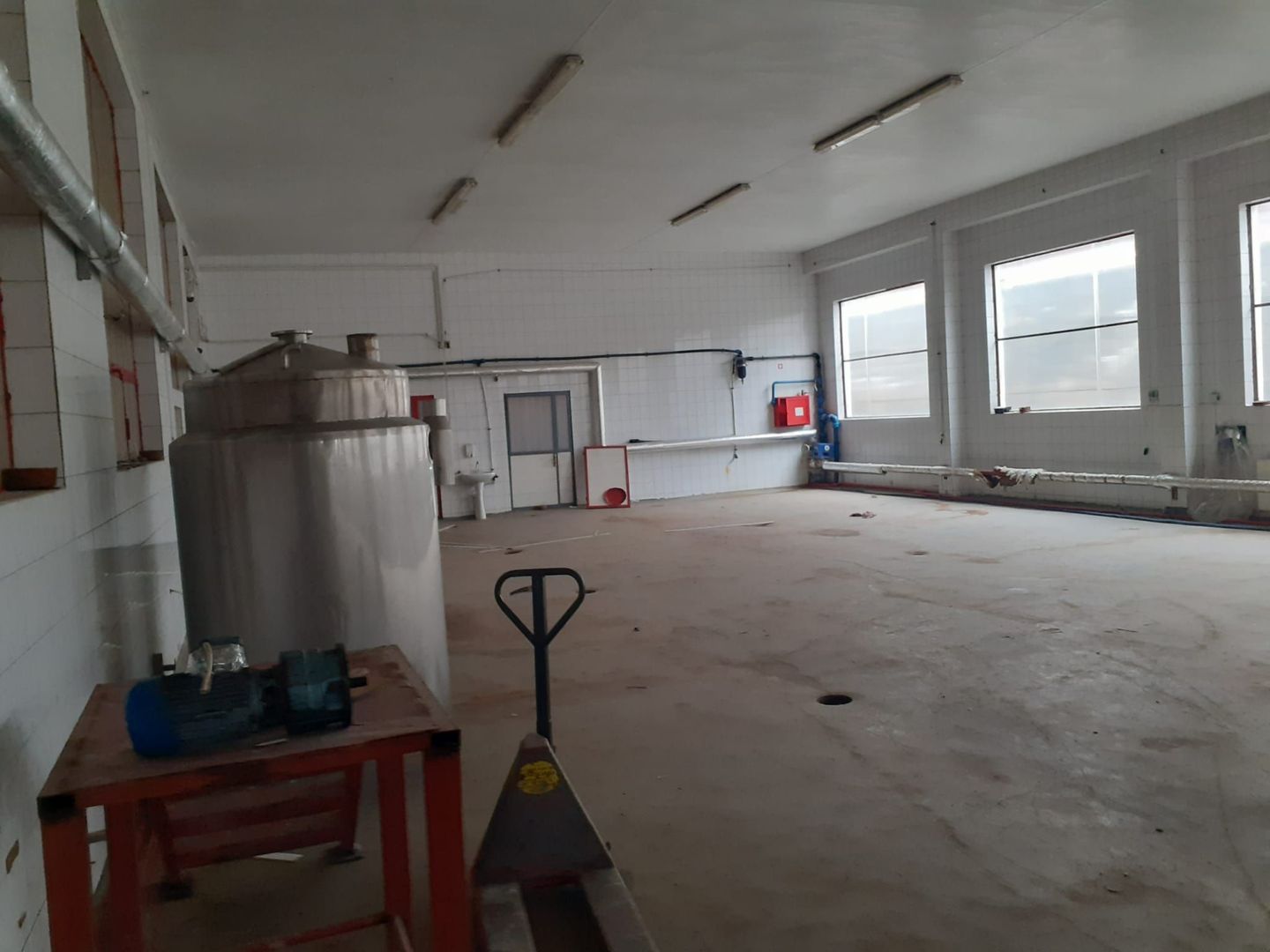 Hala de productie/depozitare si teren 15000 mp - Marsa -Sibiu - Poză 7