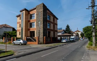 Clădire comercială în zona Grădiște. - Poză 14