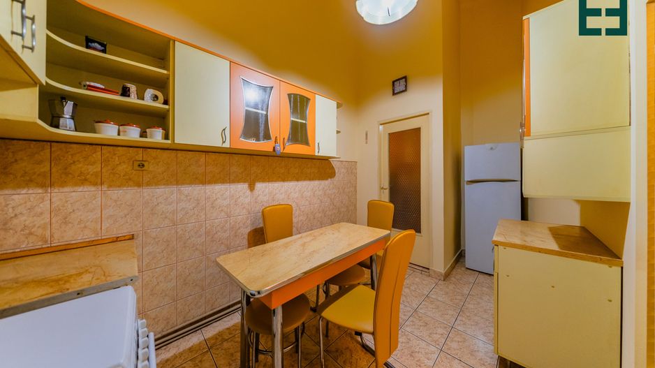 Apartament cu 3 camere și garaj - Zonă Ultracentrală - Arad - Poză 12