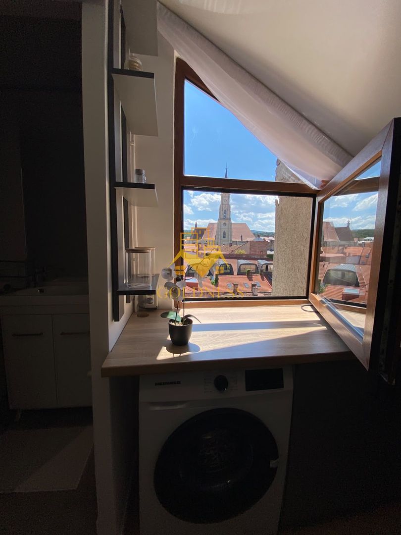 Apartament 40 mp la 2 minute de Piata Muzeului! Bloc istoric cu lift! - Poză 10