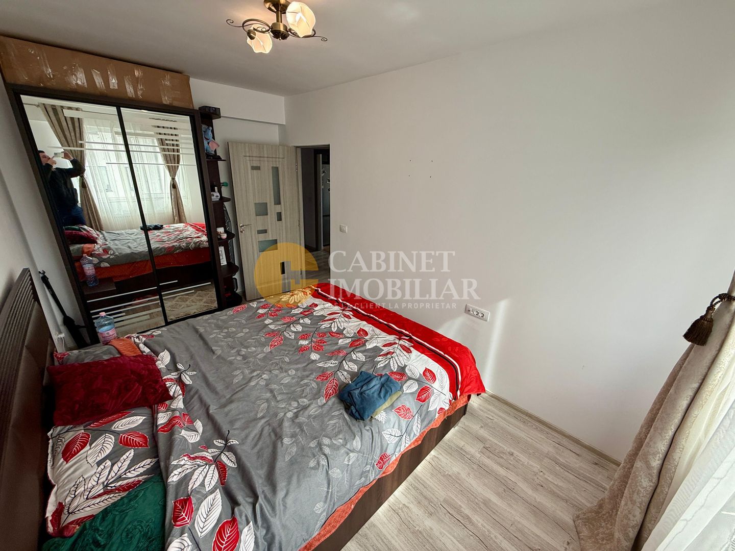 Galata - Etaj Intermediar - Bloc Nou - 2 Camere Decomandat - Poză 4