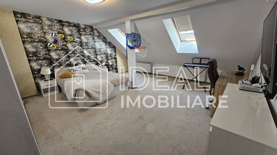 Penthouse modern cu 165 mp utili și 50 mp terasă,  Calea Cisnadiei - Poză 9