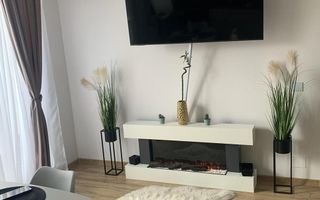 Apartament 2 camere, ultimul etaj, panoramă superbă,  balcon 10 mp - Poză 2