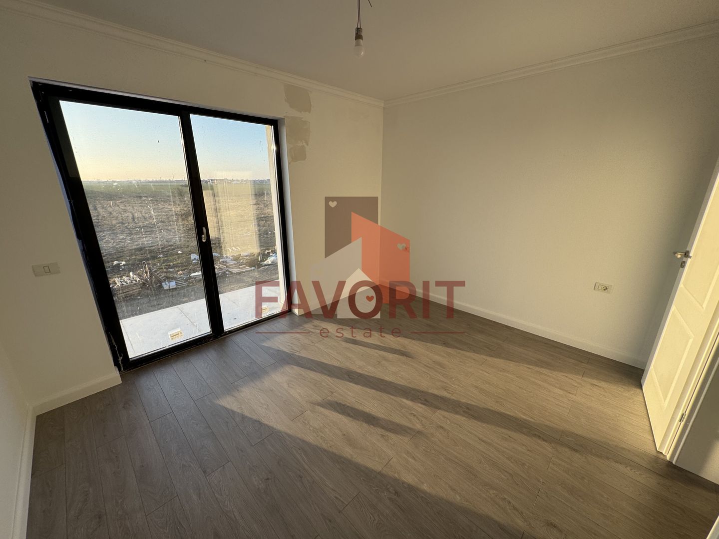 Comision 0%. Panouri si pompa de caldura. Despartit prin camera tehnica - Poză 20