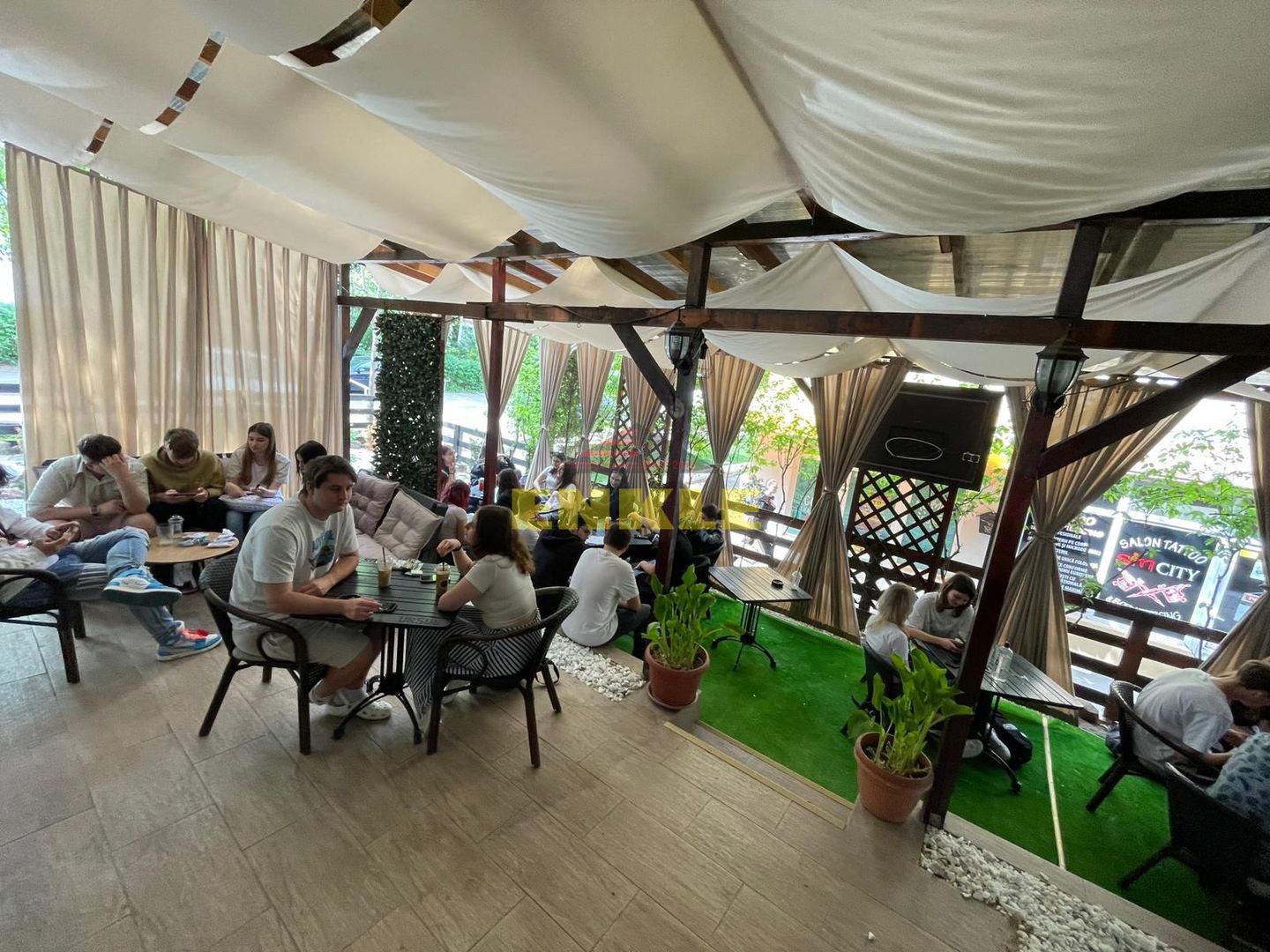 Predare afarcere la cheie Cafenea+terasa bar,Bulevardul Mihai Eminescu - Poză 7