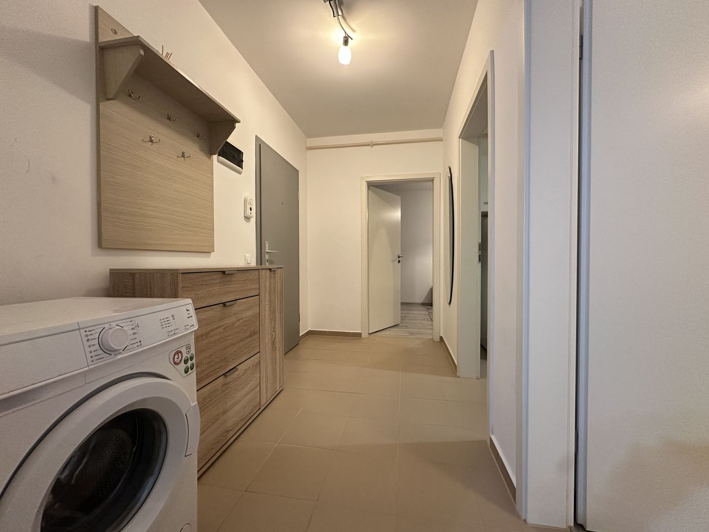 Inchiriem apartament 2 camere modern Avantgarden 3 - Poză 5